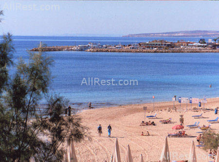 Grecian Sands Hotel 12